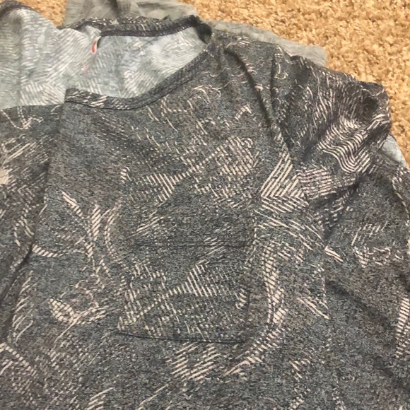 xXS Carly bundle. LuLaroe - Picture 6 of 7